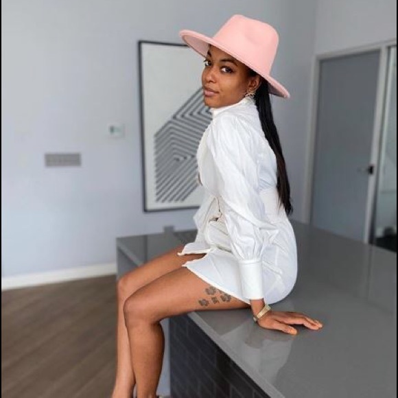 Wide brim pink Fedora - Picture 2 of 9